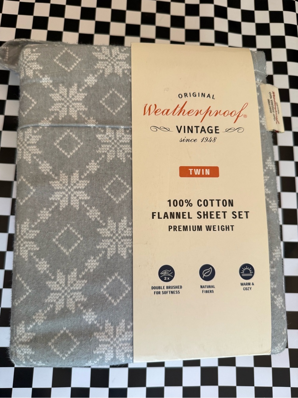 Weatherproof Vintage Twin Flannel Sheet Set - Gray & White Snowflake